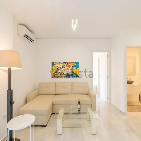Faro's Dona Sofia - Beachapartment Fuengirola