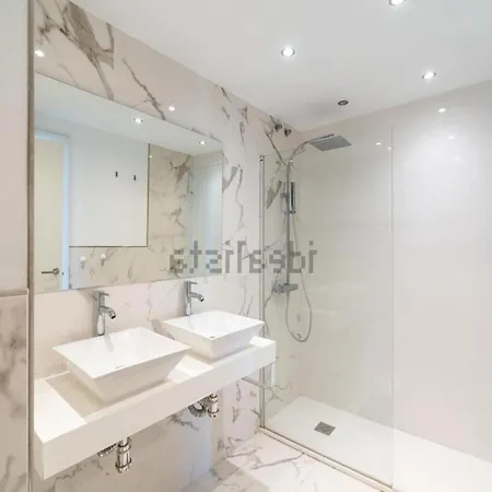 Faro's Dona Sofia - Beachapartment *