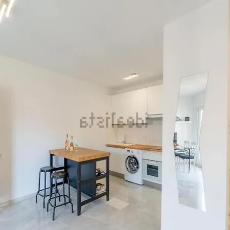 Faro's Dona Sofia - Beachapartment *
